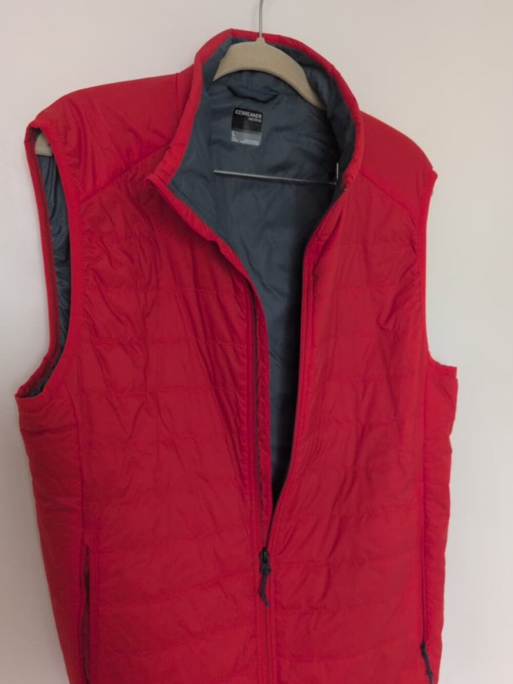 Icebreaker Merino Mens Red MerinoLoft Quilted Puffer Vest Size L